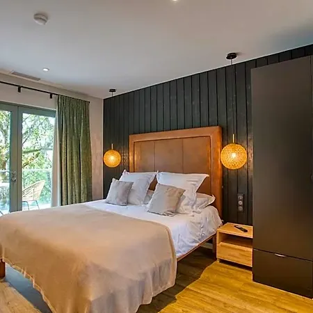 Hotel La Perle De 4*